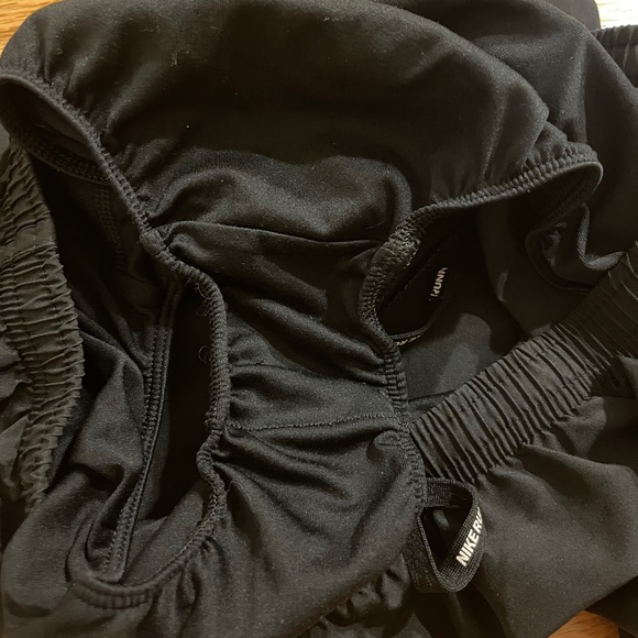 nike women’s dri fit black shorts - Picture 3 of 4